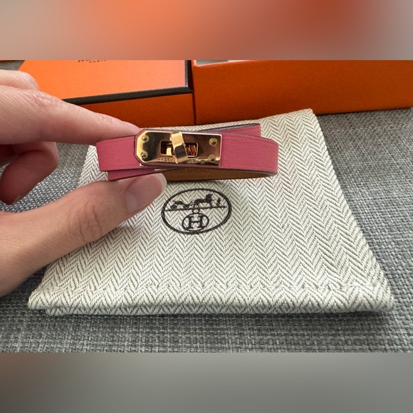 Hermes Mini Kelly Double Tour Bracelet Rose Azalee with rose gold hardware Sz T1 - Picture 5 of 8